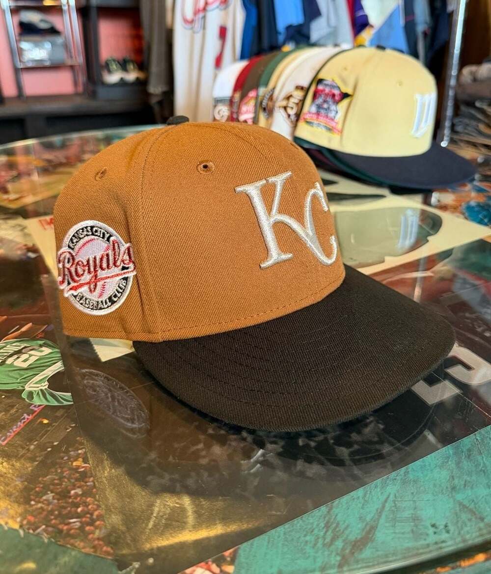New Era Kansas City Royals 59FIFTY Size 7 Brown Black Fitted Cap